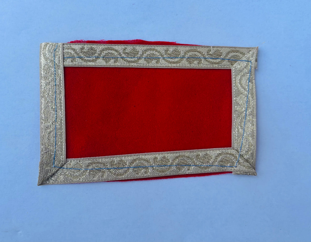 Valvet Aasan (12x8cm)